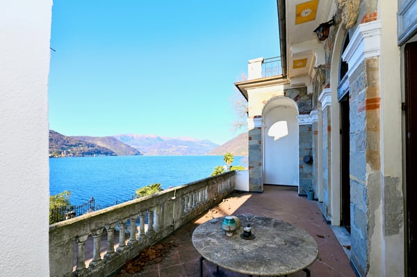Casa di Vacanza - Affascinante Villa Storica fronte Lago di Lugano 11
