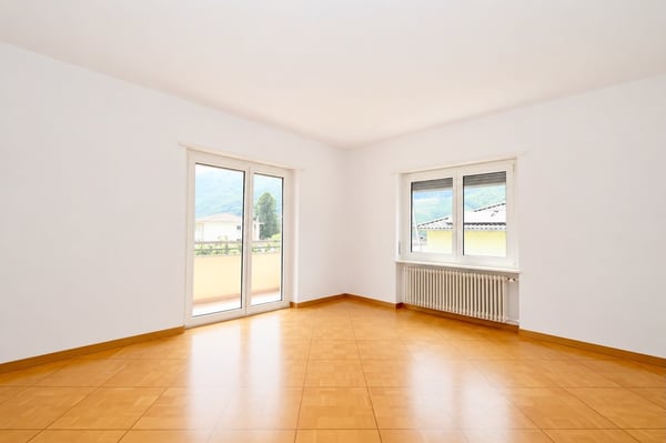 Proprietà con 3 Appartamenti e Potenziale Edificatorio 13