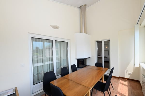 Proprietà con 3 Appartamenti e Potenziale Edificatorio 9
