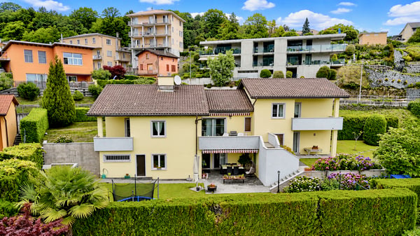 Raffinata Villa di Charme con Giardino e Possibilità Piscina 2