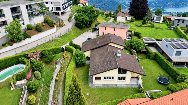 Raffinata Villa di Charme con Giardino e Possibilità Piscina 5