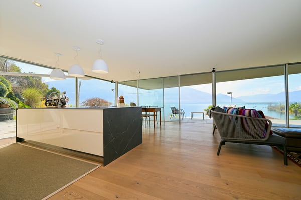 Esclusivo Duplex sul Lago Maggiore: Lusso, Eleganza e Charme 7