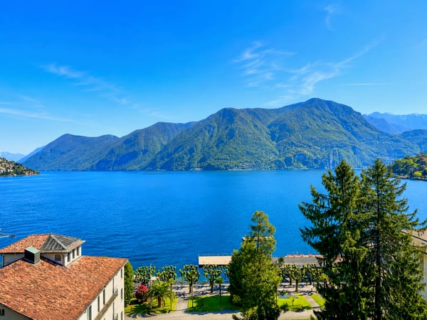 Affittasi Appartamento di Lusso con Vista Lago di Lugano in Palazzo d'Epoca 3