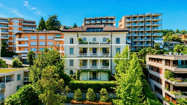 Affittasi Appartamento di Lusso con Vista Lago di Lugano in Palazzo d'Epoca 1