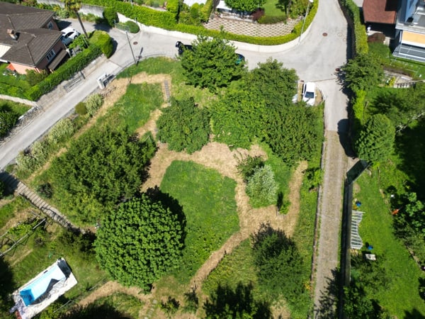Terreno Edificabile a Lugano-Pazzallo: Zona Tranquilla e Ben Collegata 4