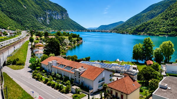 Raffinato Appartamento con Magnifica Vista sul Lago di Lugano 3