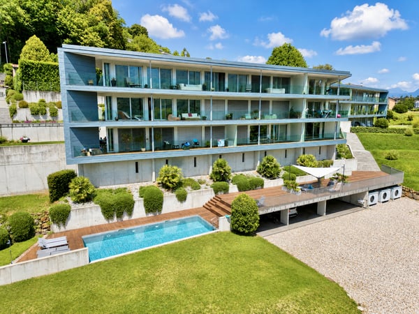 Appartamento di Pregio: Giardino, Terrazza e Servizi Wellness 1