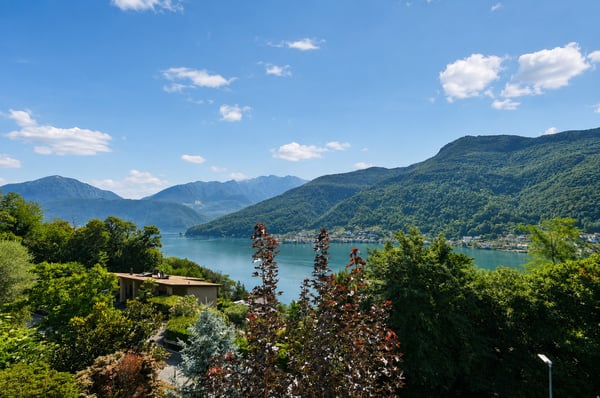 Villa Panoramica con Splendida Vista Lago di Lugano a Morcote 6