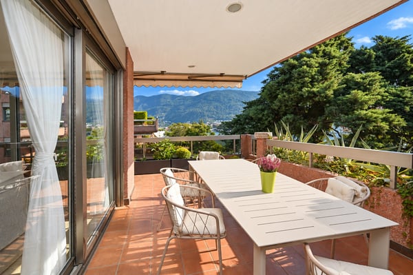 Attico di pregio con terrazza e vista sul lago di Lugano 5
