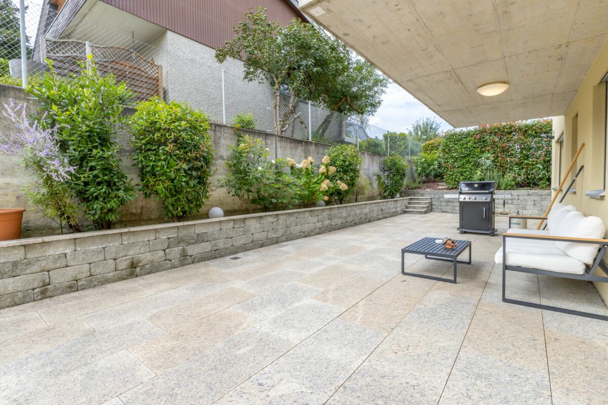 Moderne 4.5-Zimmer-Eigentumswohnung mit grossem Aussenbereich und Wintergarten
