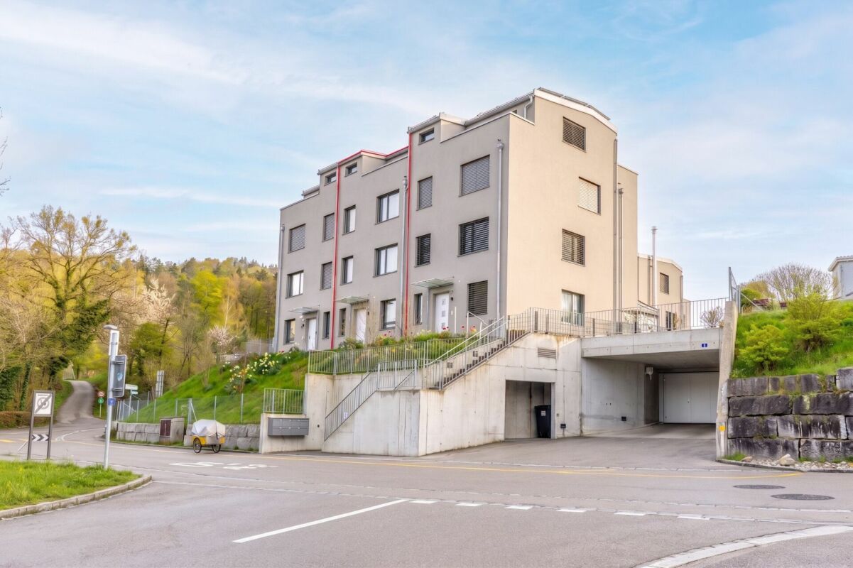 Modernes 7.5-Zimmer-Reiheneinfamilienhaus direkt am Naturerholungsgebiet Töss