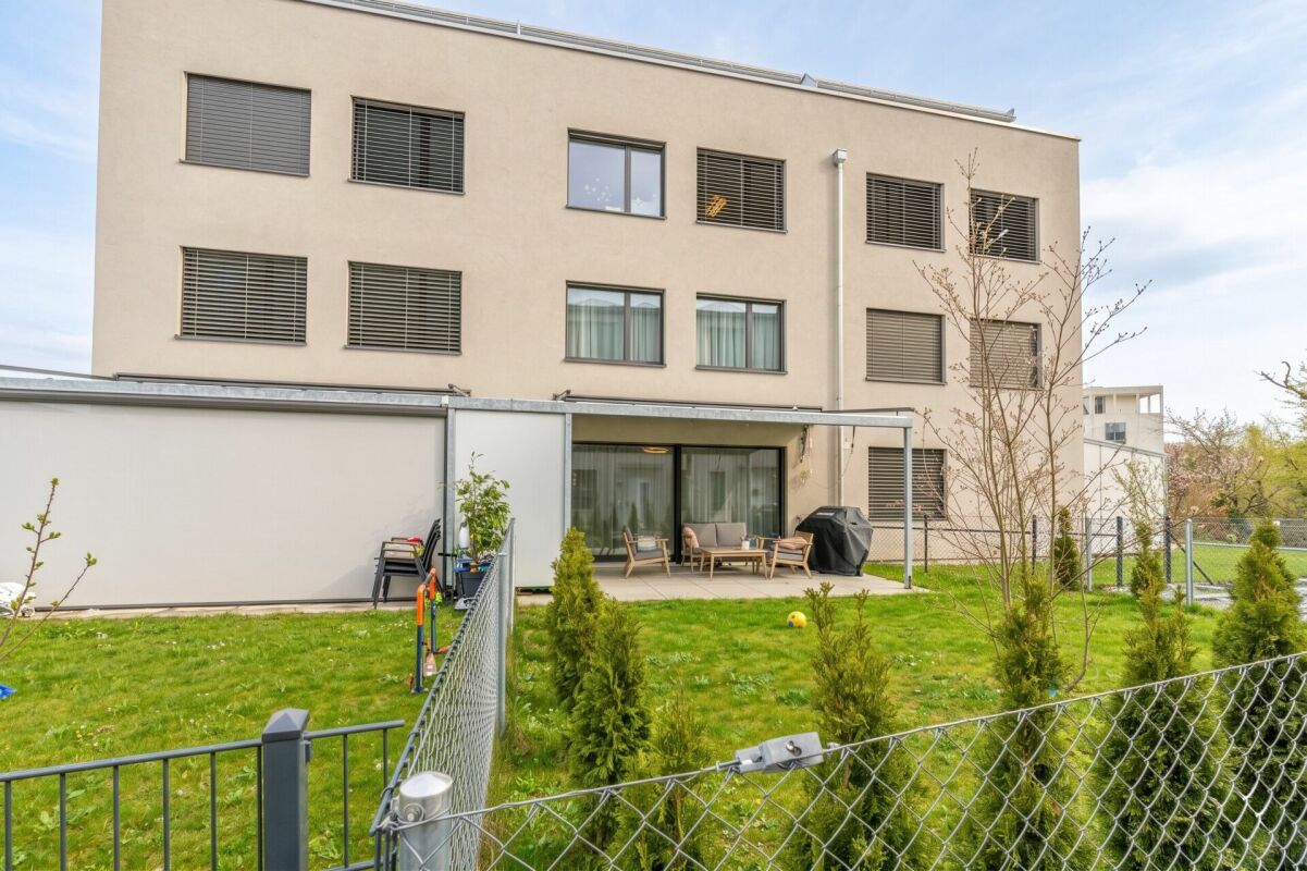 Modernes 7.5-Zimmer-Reiheneinfamilienhaus direkt am Naturerholungsgebiet Töss