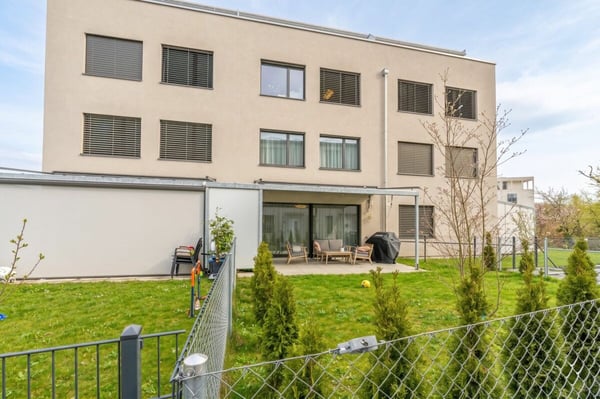 Modernes 7.5-Zimmer-Reiheneinfamilienhaus direkt am Naturerholungsgebiet Töss 9