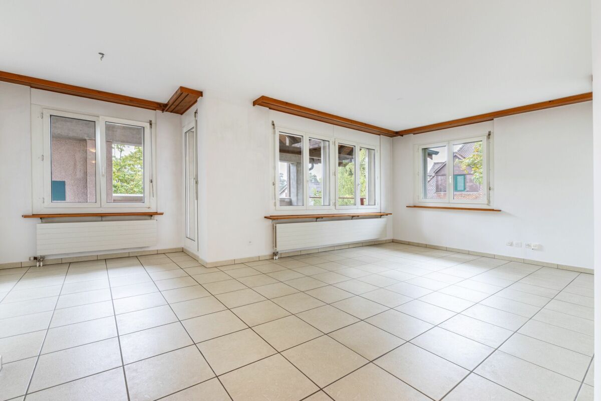 Einzigartige, helle Wohnung mit individuellem Grundriss und zwei Balkonen