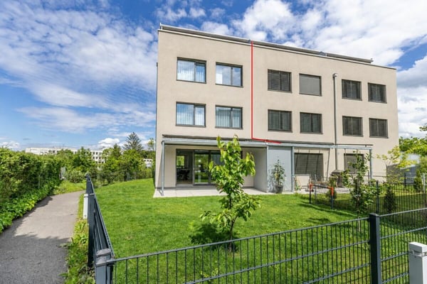 Topmodernes 7.5-Zimmer-Eck-Reiheneinfamilienhaus 1