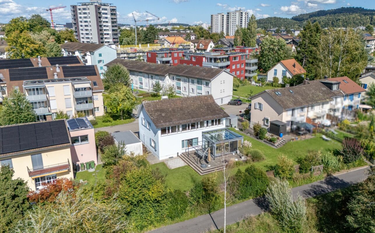 Freistehendes 6.5-Zimmer-Einfamilienhaus am Mattenbach