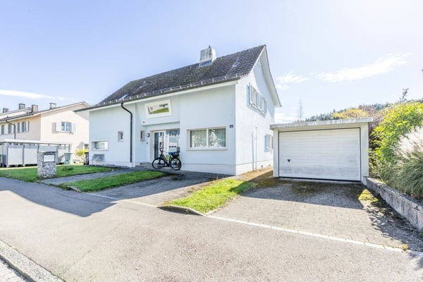 Freistehendes 6.5-Zimmer-Einfamilienhaus am Mattenbach 1