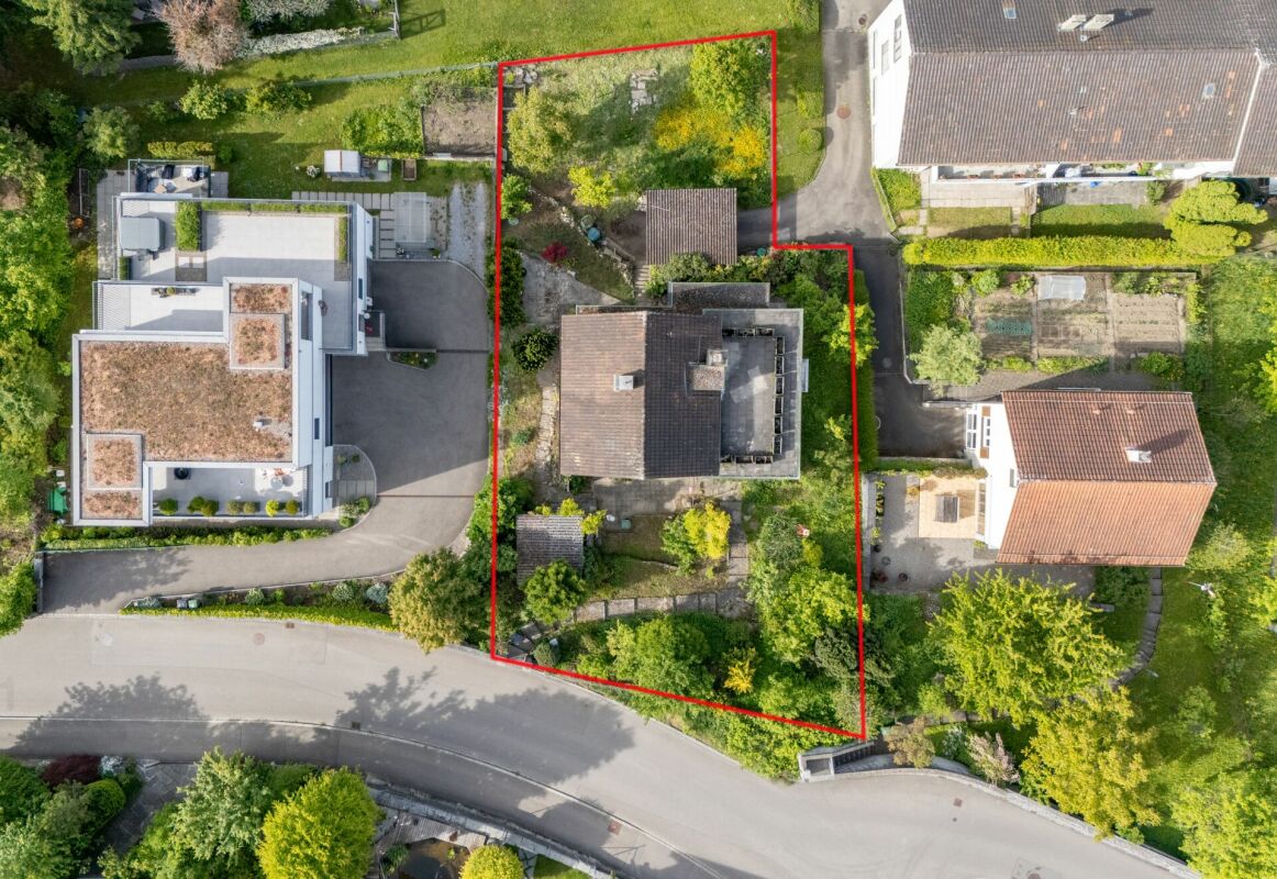 Grosszügiges 8.5-Zimmer-Familienhaus mit viel Platz und Potenzial