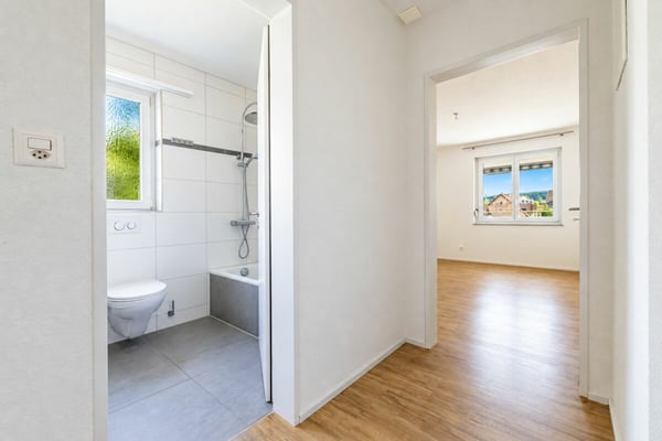 Lichtdurchflutete 4.5-Zimmer-Wohnung mit gedecktem Balkon 12