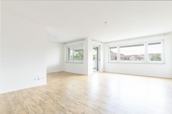 Lichtdurchflutete 4.5-Zimmer-Wohnung mit gedecktem Balkon