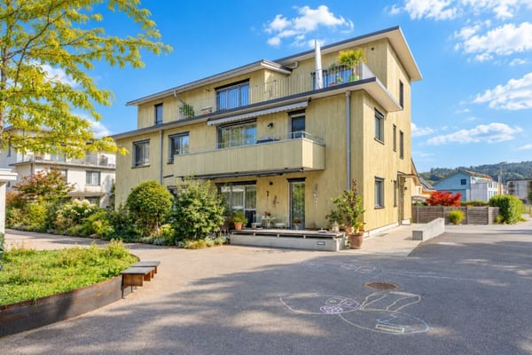 Hochwertige 4.5-Zimmer-Gartenwohnung in ruhigem Familienquartier ohne Durchgangsverkehr 23