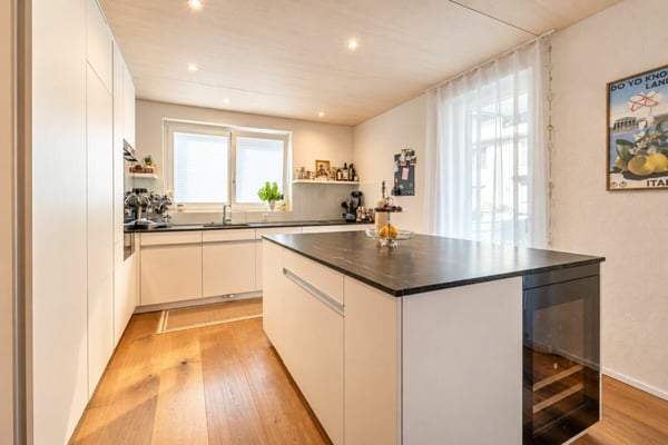 Hochwertige 4.5-Zimmer-Gartenwohnung in ruhigem Familienquartier ohne Durchgangsverkehr 4