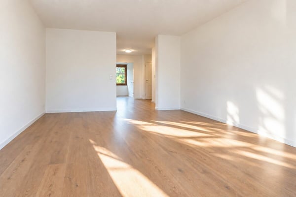 5.5-Zimmer-Gartenwohnung mit Weitsicht ins Grüne 2