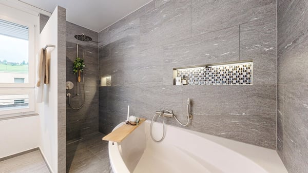 2.5 Zi Penthouse Terrassenwohnung 3