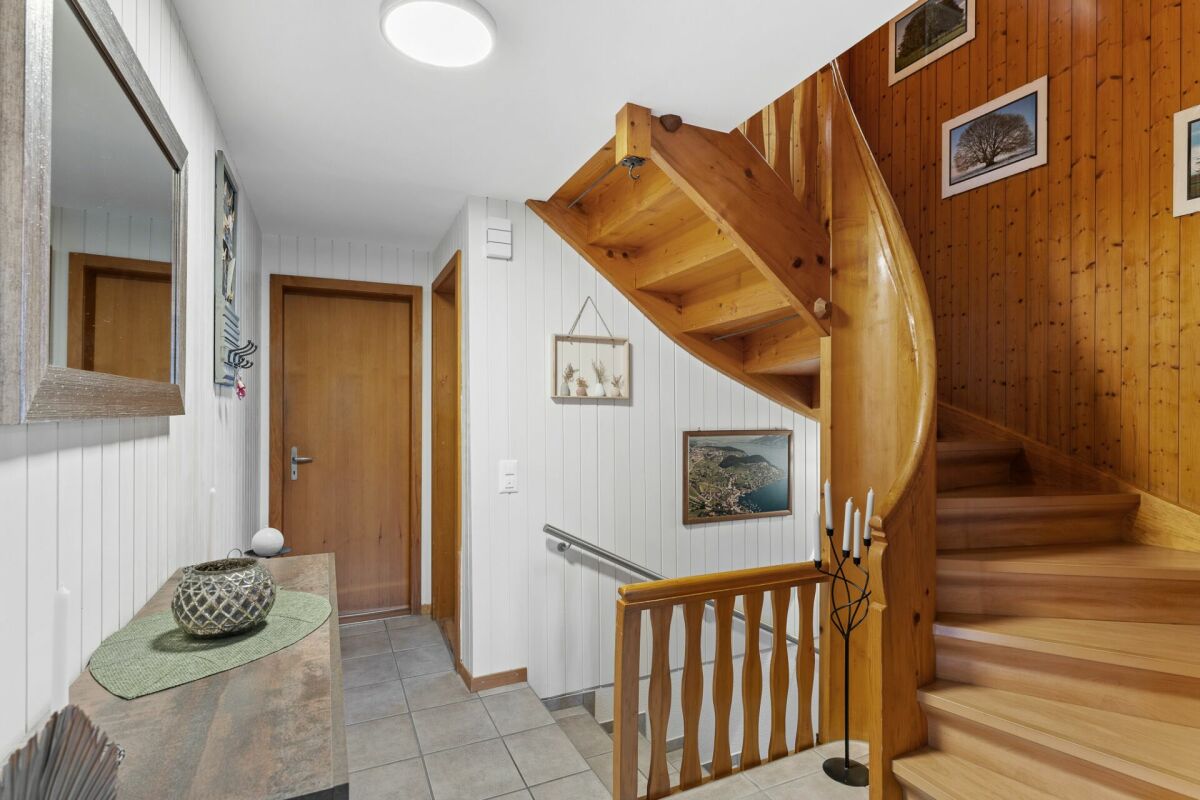 Einfamilienhaus mit Aussicht: Chalet-Traum in der Landwirtschaftszone