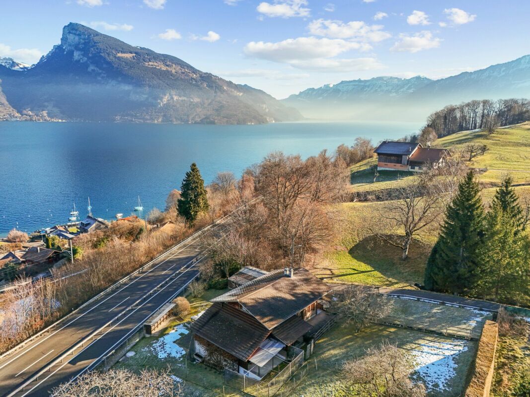Einfamilienhaus mit Aussicht: Chalet-Traum in der Landwirtschaftszone