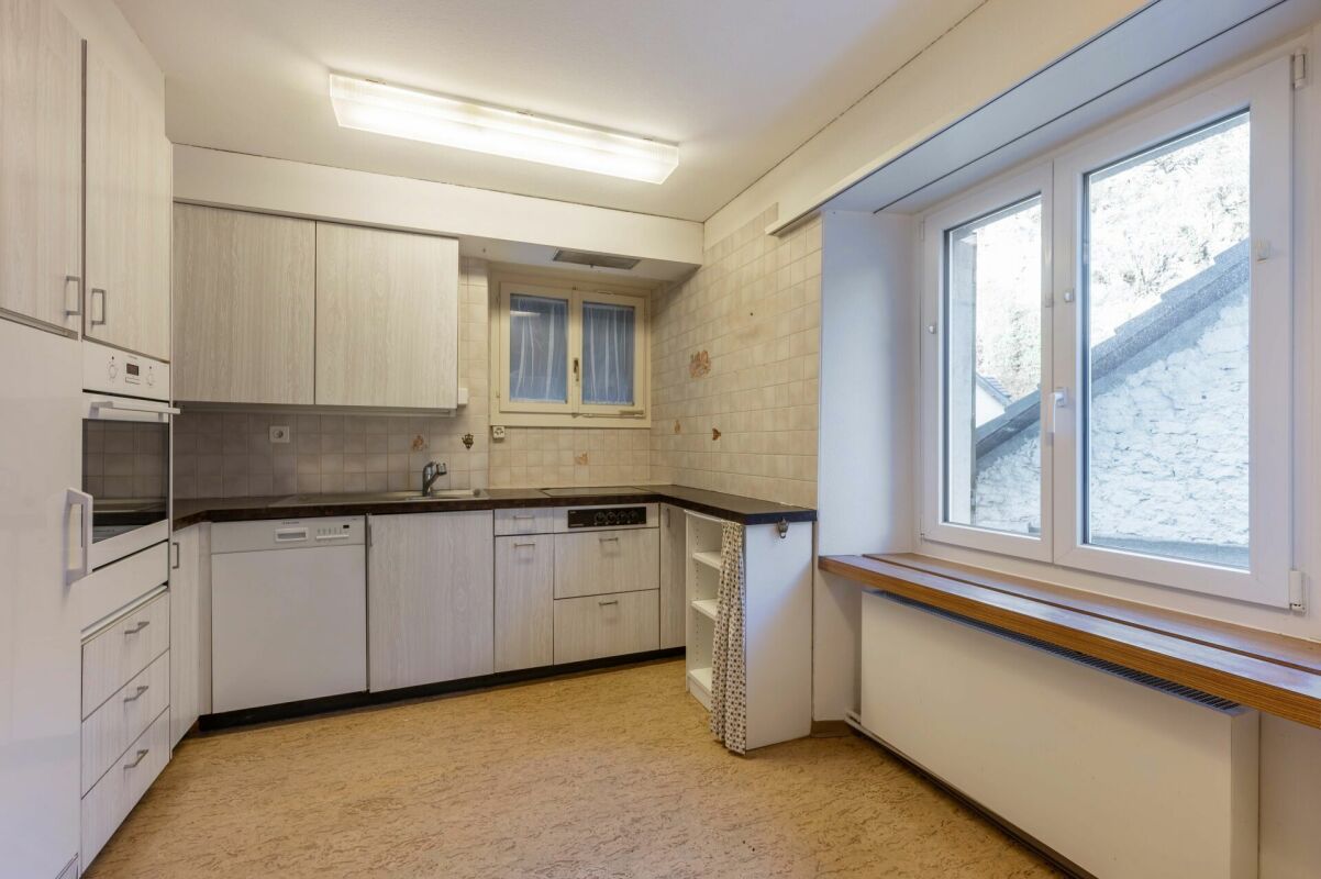 3-FAMILIENHAUS MIT BAULANDRESERVE