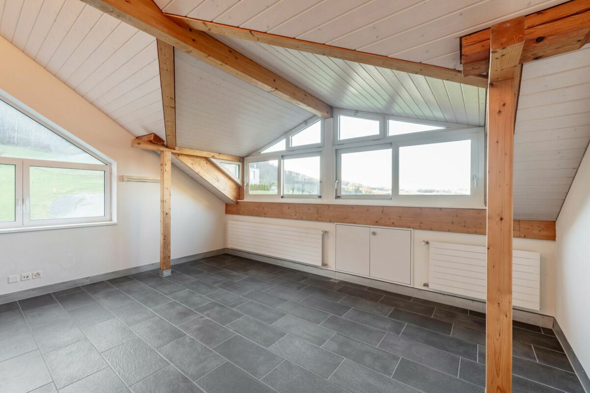 3-FAMILIENHAUS MIT BAULANDRESERVE