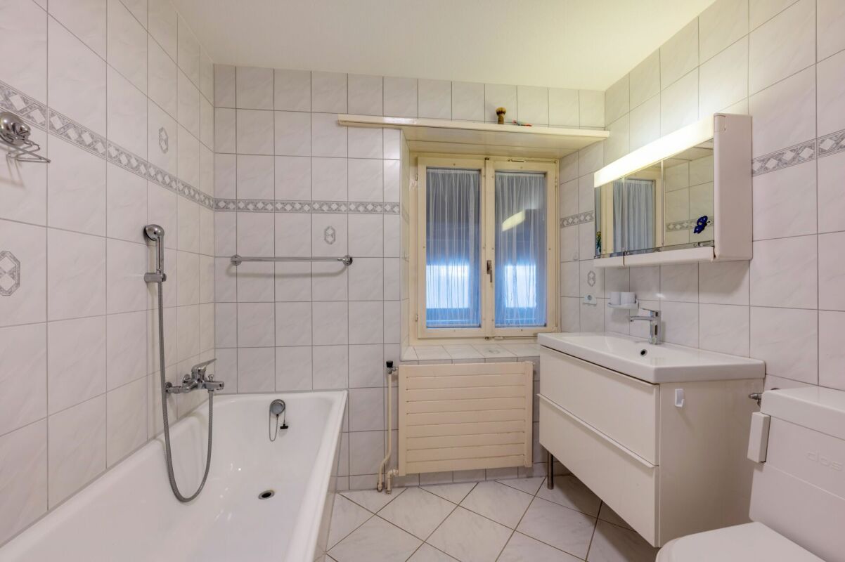 3-FAMILIENHAUS MIT BAULANDRESERVE