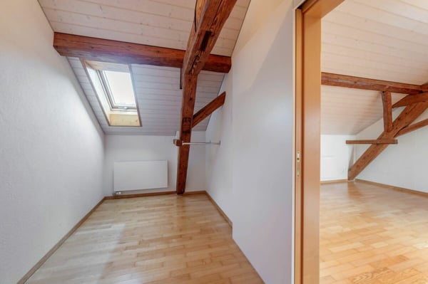 CHARAKTERVOLLES 3-FAMILIENHAUS MIT BAULANDRESERVE | WOHNEN, INVESTIEREN ODER ENTWICKELN 6