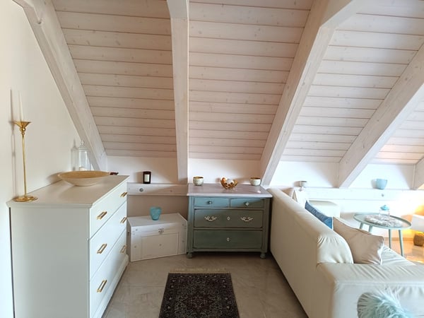 *** 2.5-Zimmer-Maisonette-Wohnung mit Schlafzimmer auf Galerie *** 9