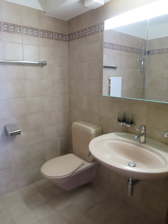 *** Mehrfamilienhaus mit 6 Wohnungen mit Sanierungspotenzial - ruhig + qualitativ*** 22