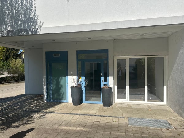 ***zentrale Gewerberäumlichkeiten mit vielfältiger Nutzungsmöglichkeit*** 2