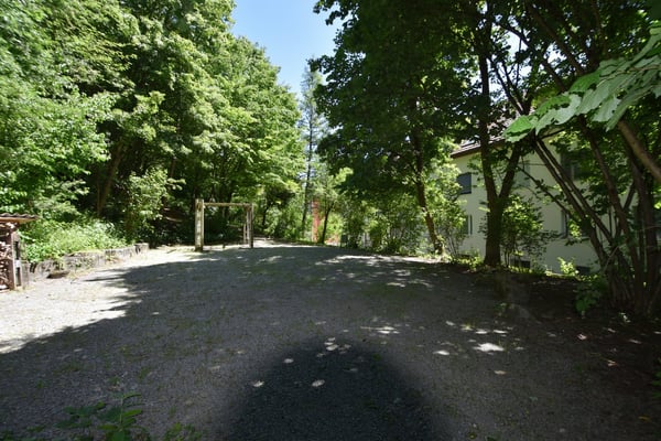 Charmante 5.5-Zimmer-Gartenwohnung an ruhiger Lage in Rikon 15