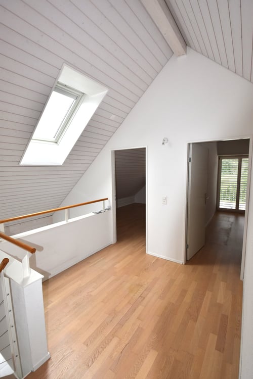 *** Sehr zentral gelegene 5.5 Zimmer Dachmaisonette-Wohnung *** 9