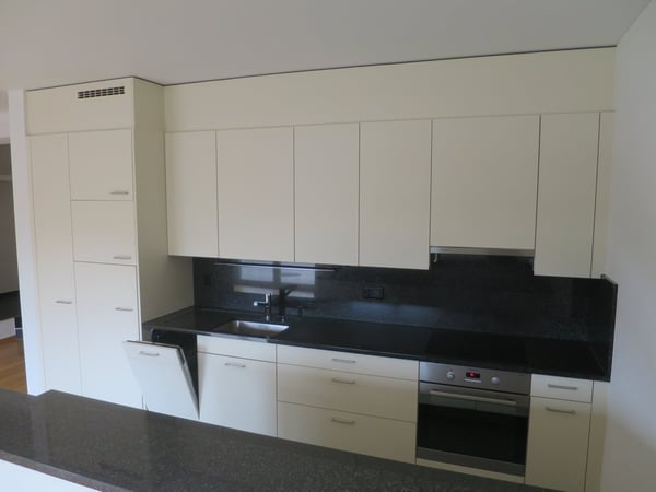 *** schöne 3.5 Zimmerwohnung mit grosszügigem Sitzplatz zu vermieten *** 4