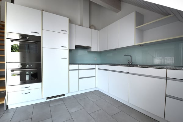 Grosszügige und lichtdurchflutete Maisonette-Wohnung mit Balkon im Eigentumsstandart 11