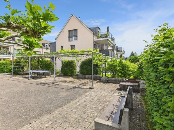 Sonniges Bijoux mit schöner Weitsicht 8