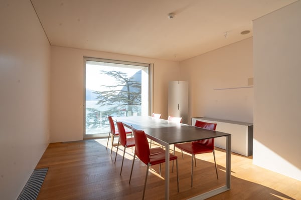 LUGANO CENTRO - Splendido ufficio fronte lago 13