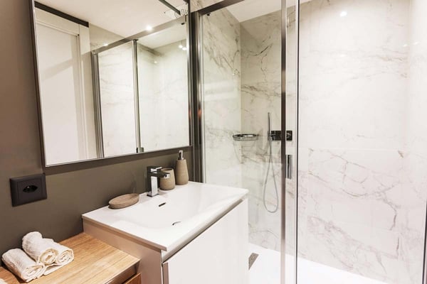 1.5 Room City Pop Apartment in Zurich-Oerlikon 3