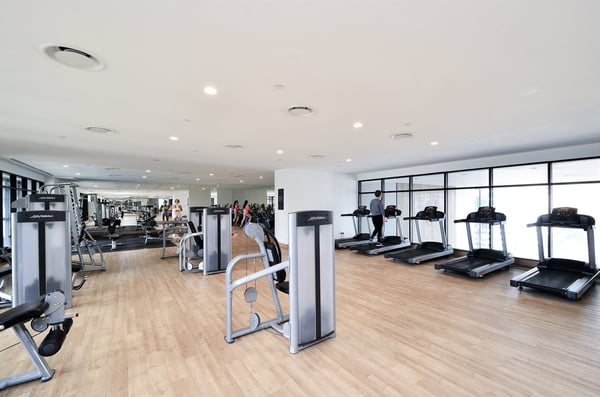 City Pop Zürich Oerlikon – Premium Living with Free Spa, Gym & Relax Area 17