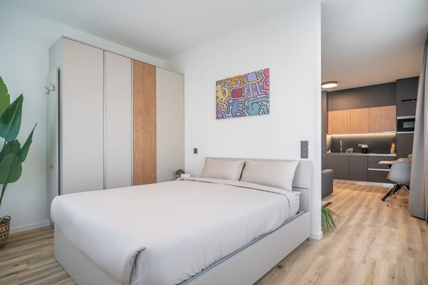 City Pop - Studio Apartments in Basel, next to the train station 19