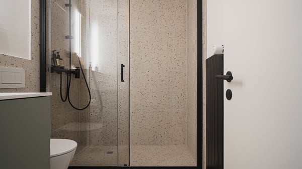 Stylish Pop-room in Schaffhausen - no kitchen 3