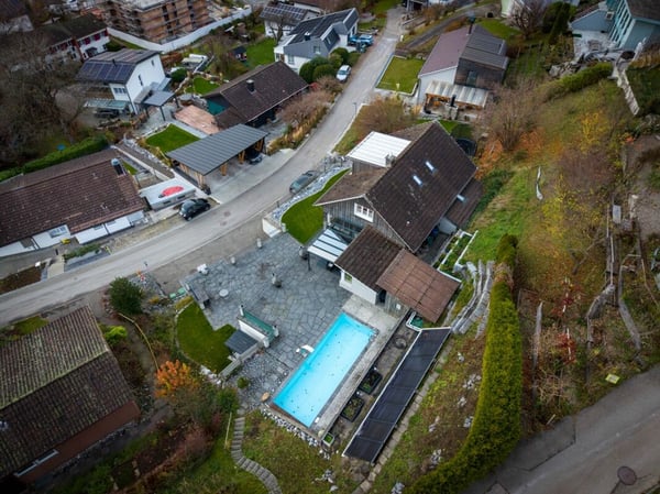Sanierter Wohntraum mit Pool und 2 Wohnungen 4