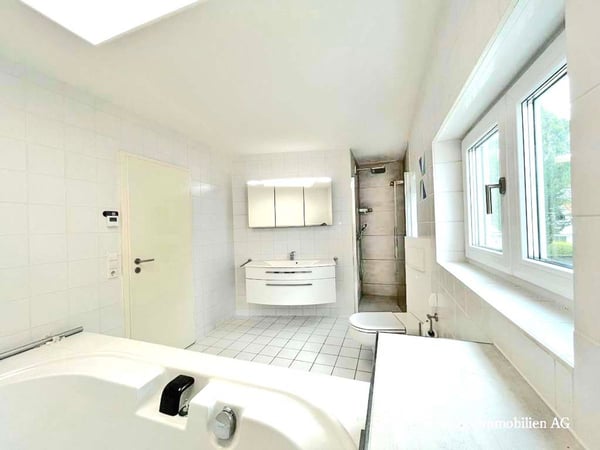 HOCHWERTIGE 1 1?2-ZIMMER MAISONETTE-WOHNUNG MIT WUNDERSCHÖNER AUSSICHT 11