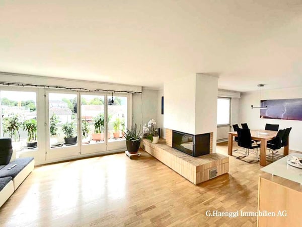 Aussergewöhnliche 1.5 Zimmer Attikawohnung mit grossem Rundumbalkon 3